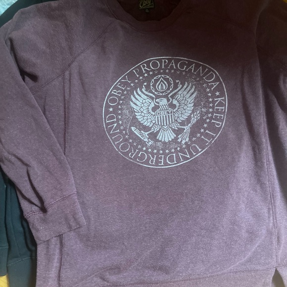 4 crew neck sweatshirts 2 RVCA 2 OBEY - Picture 2 of 7